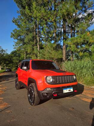 JEEP RENEGADE 2.0 16V TURBO DIESEL TRAILHAWK 4P 4X4 AUTOMÁTICO